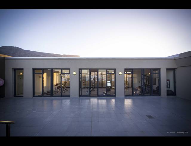 1 BEDROOM APARTMENT TO LET IN CAPE TOWN CITY CENTRE